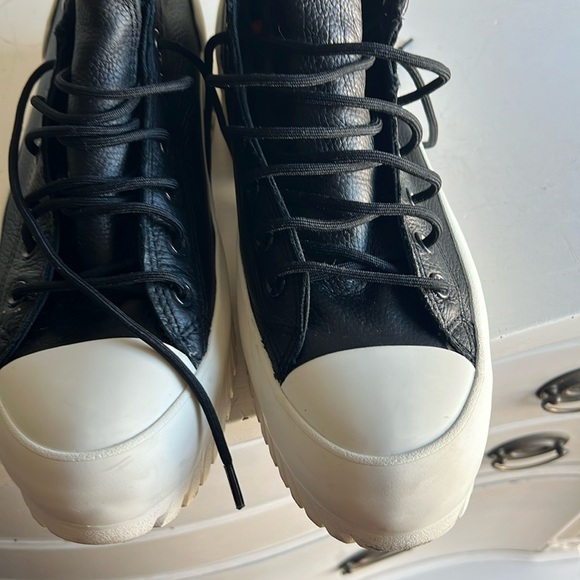 Converse Chuck Taylor All Star Lugged Mid Sneaker Boot Black & White Men Sz 10 - Picture 6 of 13